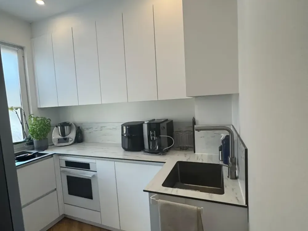 Einzigartiges möbliertes Luxus-Refugium, 4-Zimmer Neubau mit spektakulärer XXL-Terrasse