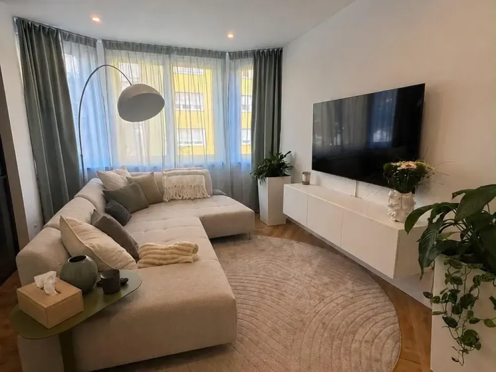 Einzigartiges möbliertes Luxus-Refugium, 4-Zimmer Neubau mit spektakulärer XXL-Terrasse