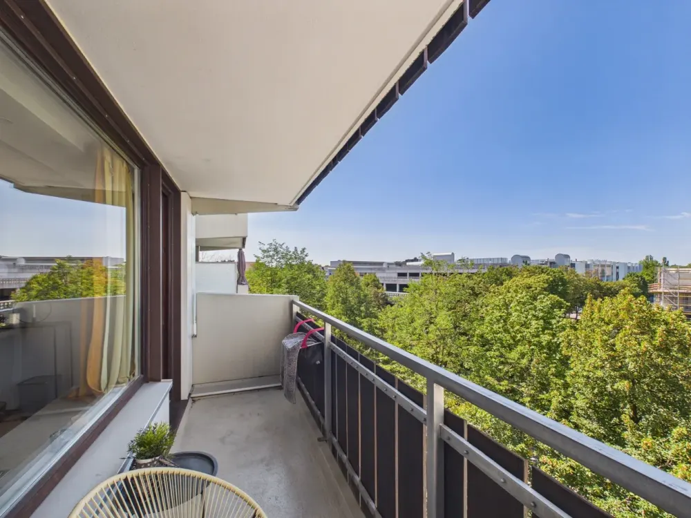 Einziehen und wohlfühlen: Möblierte Wohnung mit Südwestbalkon