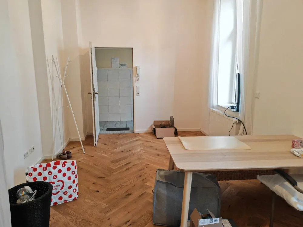 1 ZW STUDIO EBK DUSCHBAD INTERNET STROM HEIZUNG ALLES incl 1 WARMMIETE ! AN DER GOTHE UNI FUSSLÄUFIG ALTE OPER BANKENVIERTEL PENNY DM REW POST GRÜNEBURGPARK BUS/U BAHNEN GRÜNEBURGWEG 79