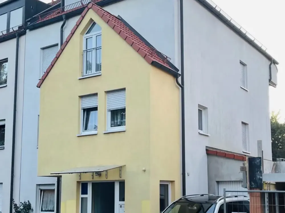 Erstbezug mit Balkon: Exklusive 4-Raum-Wohnung mit gehobener Innenausstattung in Nürnberg