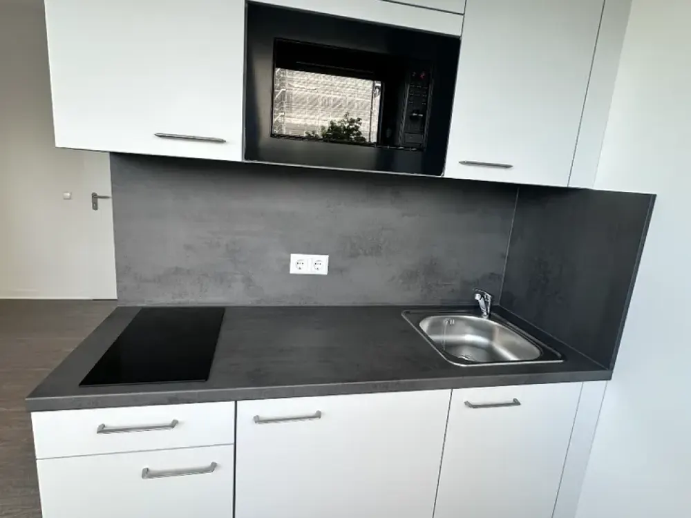Modern wohnen in der Bürostadt: Stilvolles 1-Zimmer-Apartment, Erstbezug
