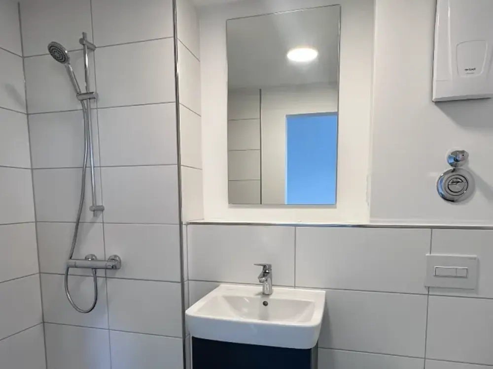 Modern wohnen in der Bürostadt: Stilvolles 1-Zimmer-Apartment, Erstbezug