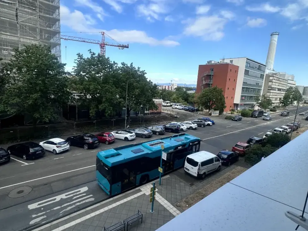 Modern wohnen in der Bürostadt: Stilvolles 1-Zimmer-Apartment, Erstbezug