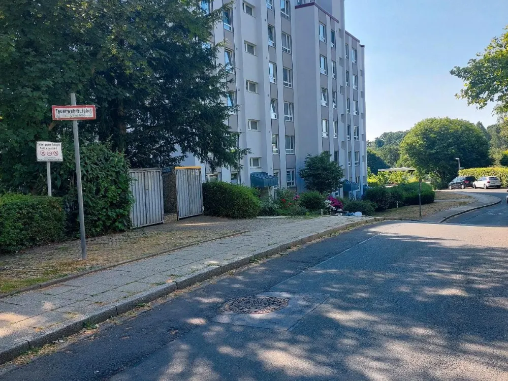 helle 2-Zimmerwohnung mit großem Balkon und Fernblick