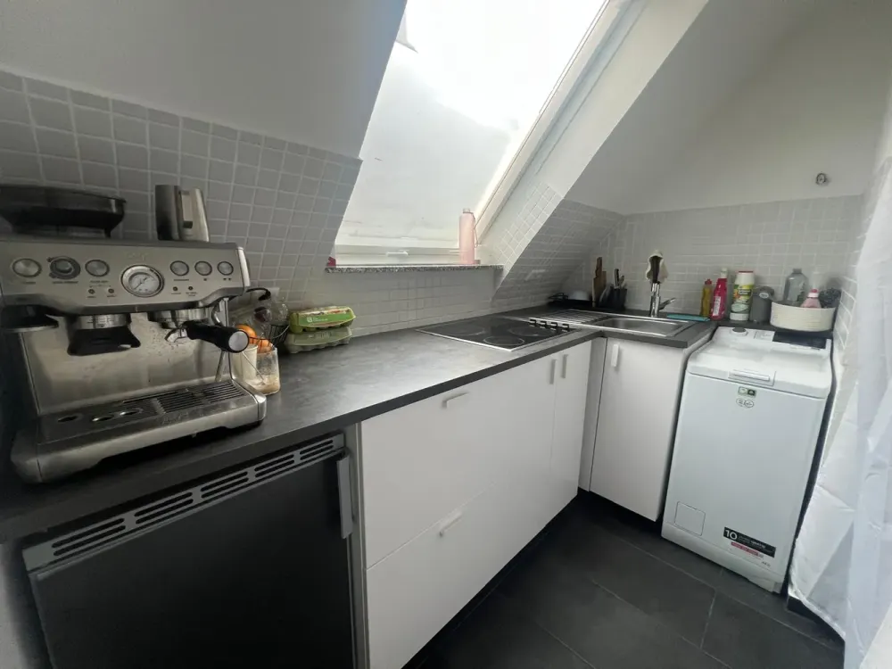 DG - 2023 renoviert - 2-Zimmer-Wohnung nahe Villa Berg