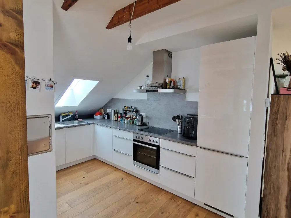 helle offene Dachgeschosswohnung In Fellbach