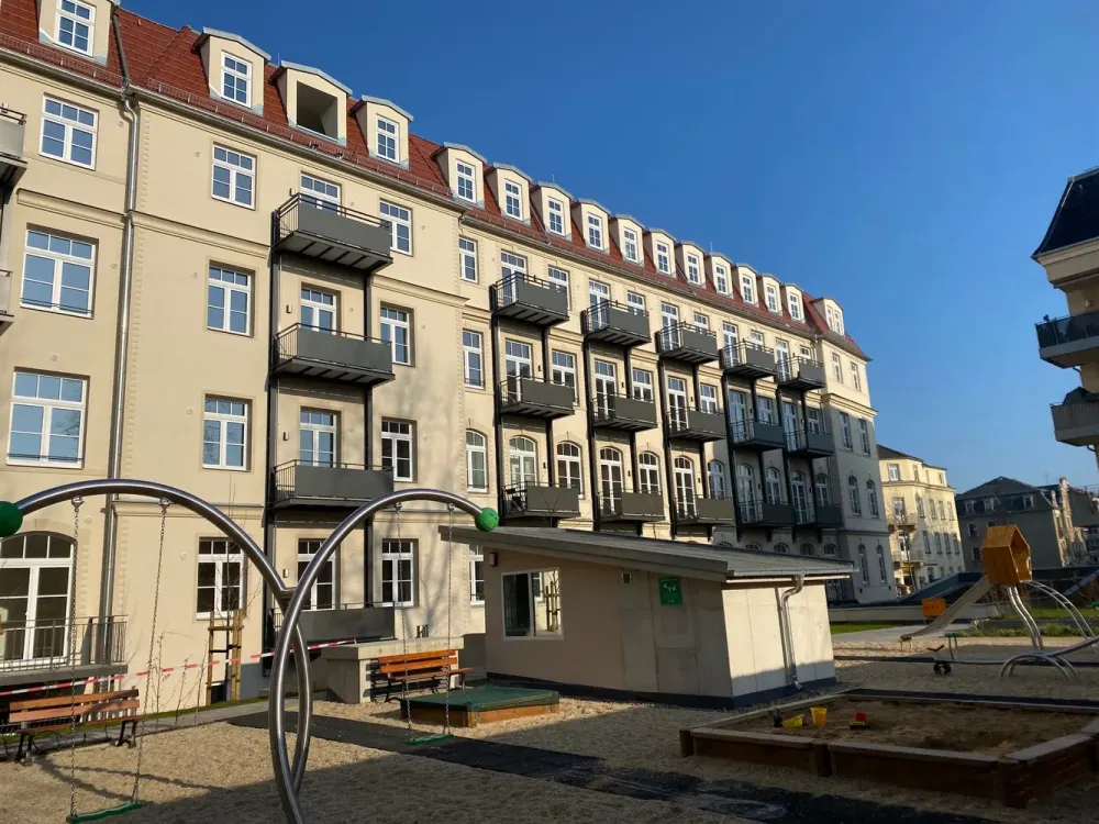 * moderne WG-geeignete 2-Raumwohnung in saniertem Altbau*