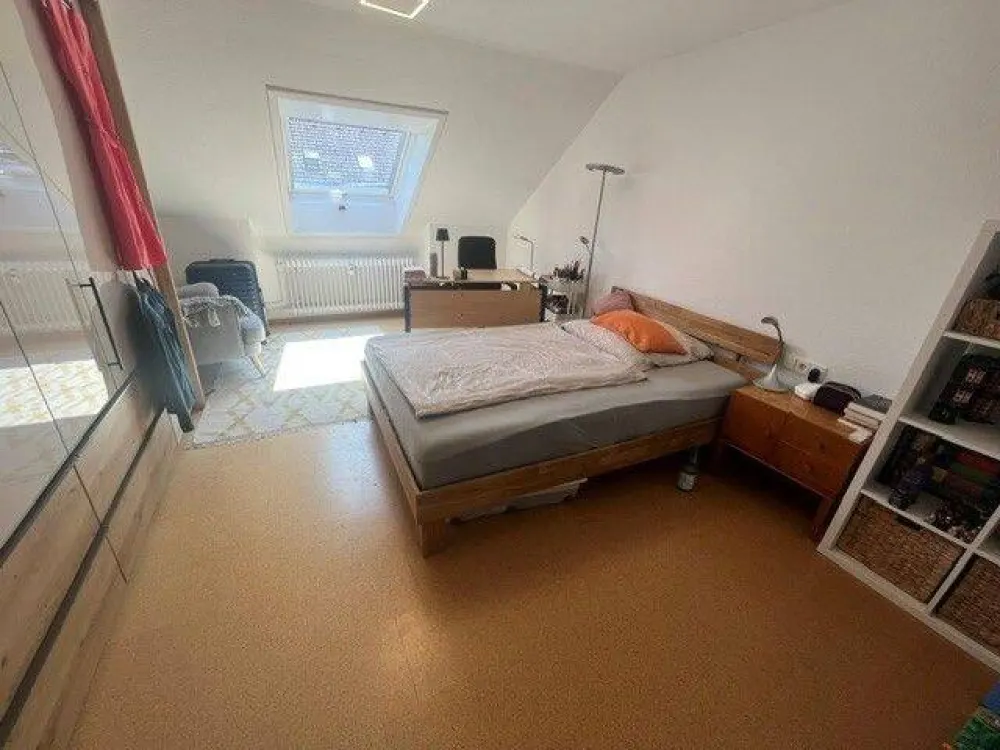 Stuttgart-Möhringen: Gepflegte 3-Zimmer DG Wohnung mit Balkon