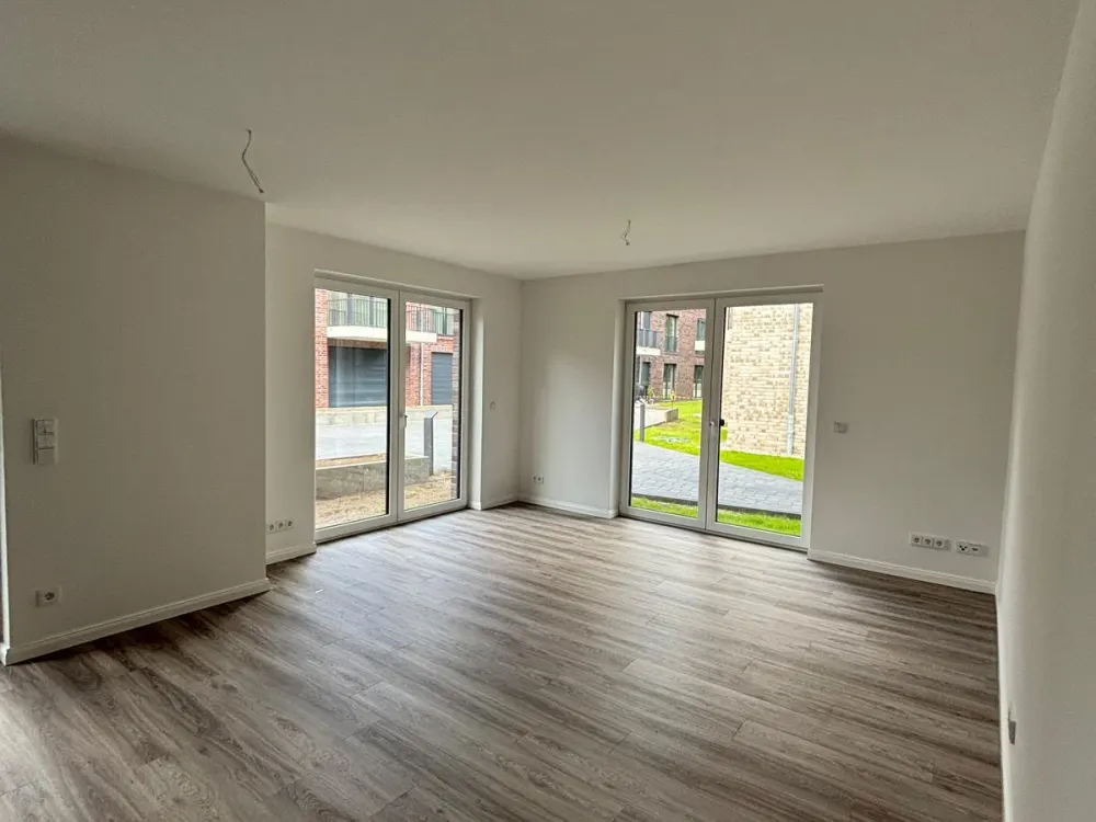 Neubau: Exklusive 4-Zi.-Terrassen-Whg. (ca 105 m²) mit Stellplatz