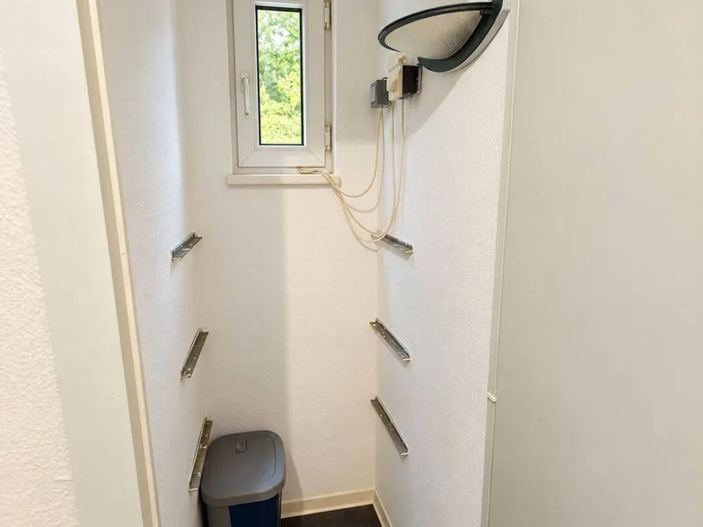 Central 2-Room Apartment with Terrace & Garden - Near University & Old Town
