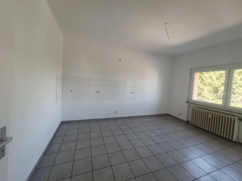 Modernisierte 3-Zimmer-Wohnung mit Wintergarten und Wannenbad in Köln-Mülheim