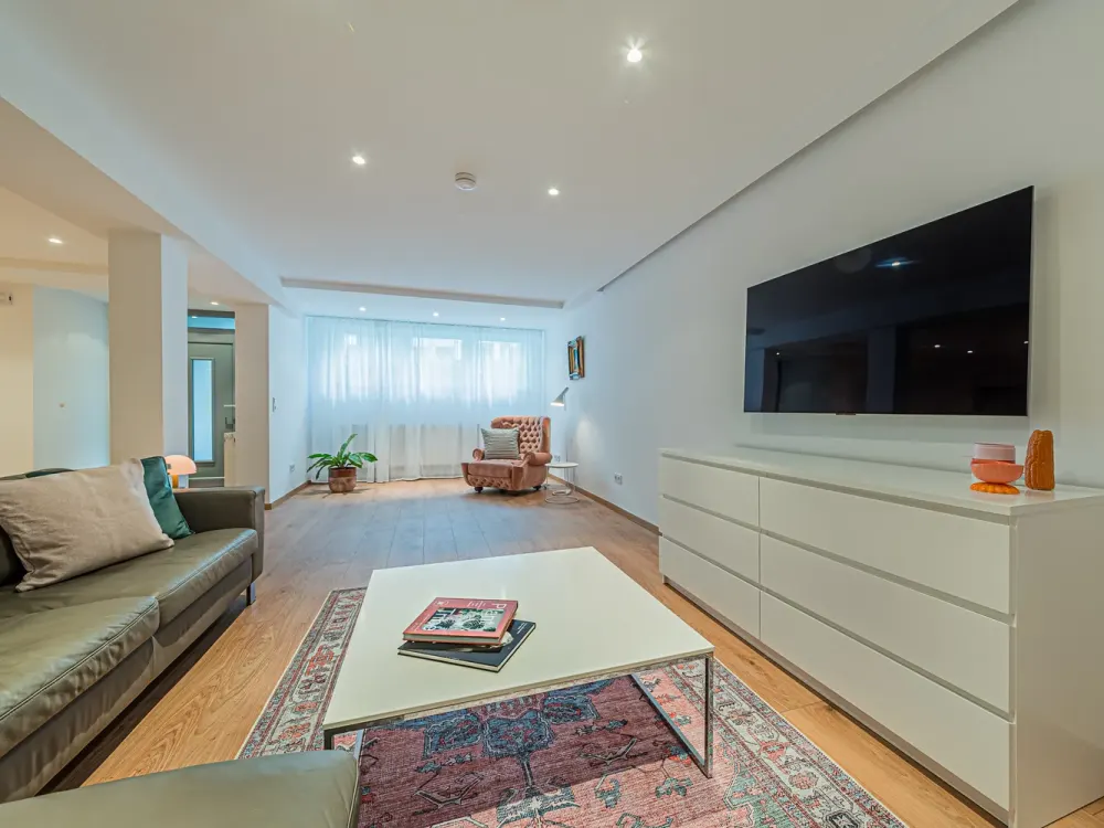 Furnished Apartment for Temporary Rent