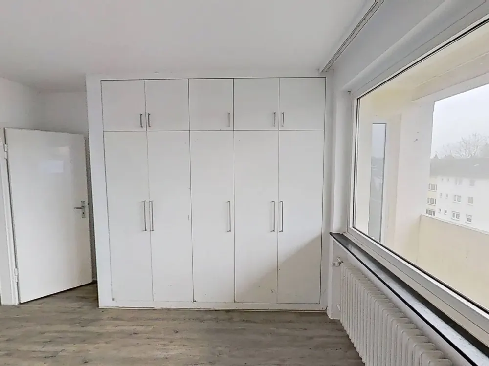 **Große 4-Zimmer-Wohnung mit BALKON und viel Platz für jedes Familienmitglied**