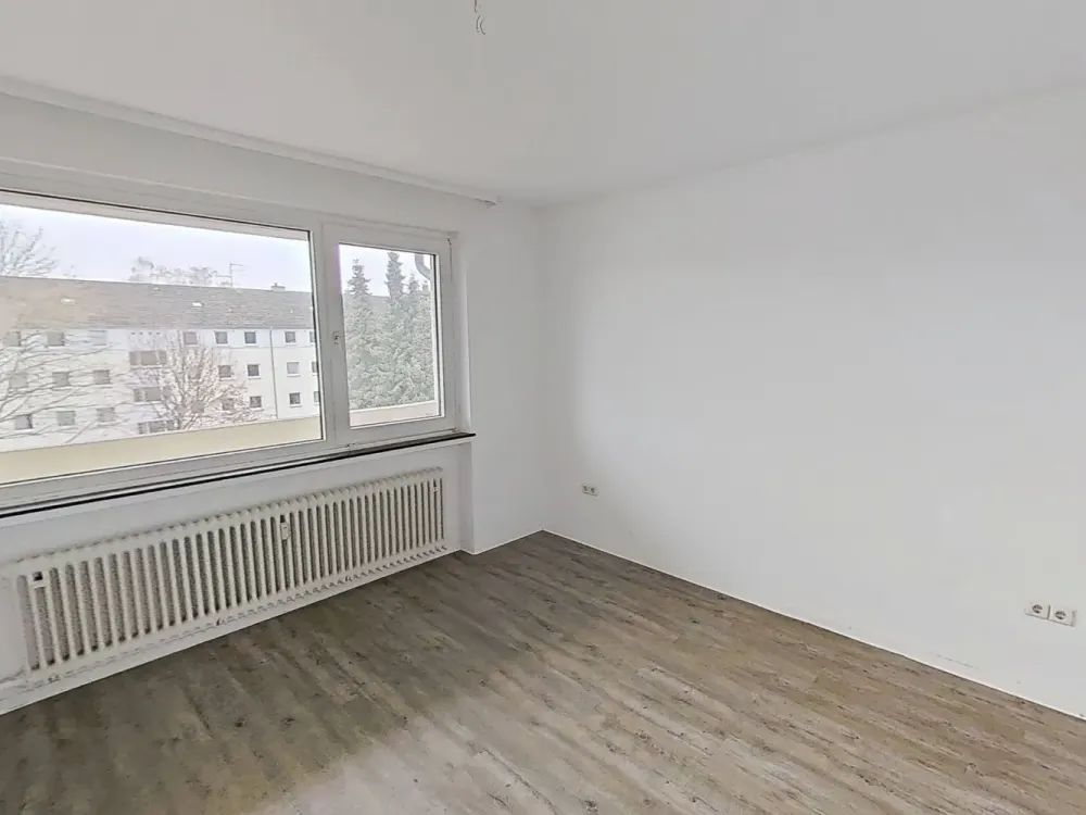**Große 4-Zimmer-Wohnung mit BALKON und viel Platz für jedes Familienmitglied**