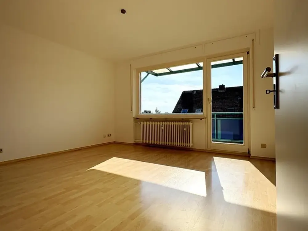 Renoviertes 1-Zimmer-Apartment mit Balkon & guter Anbindung in Alt-Fechenheim
