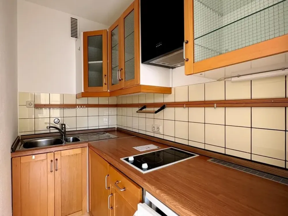 Renoviertes 1-Zimmer-Apartment mit Balkon & guter Anbindung in Alt-Fechenheim