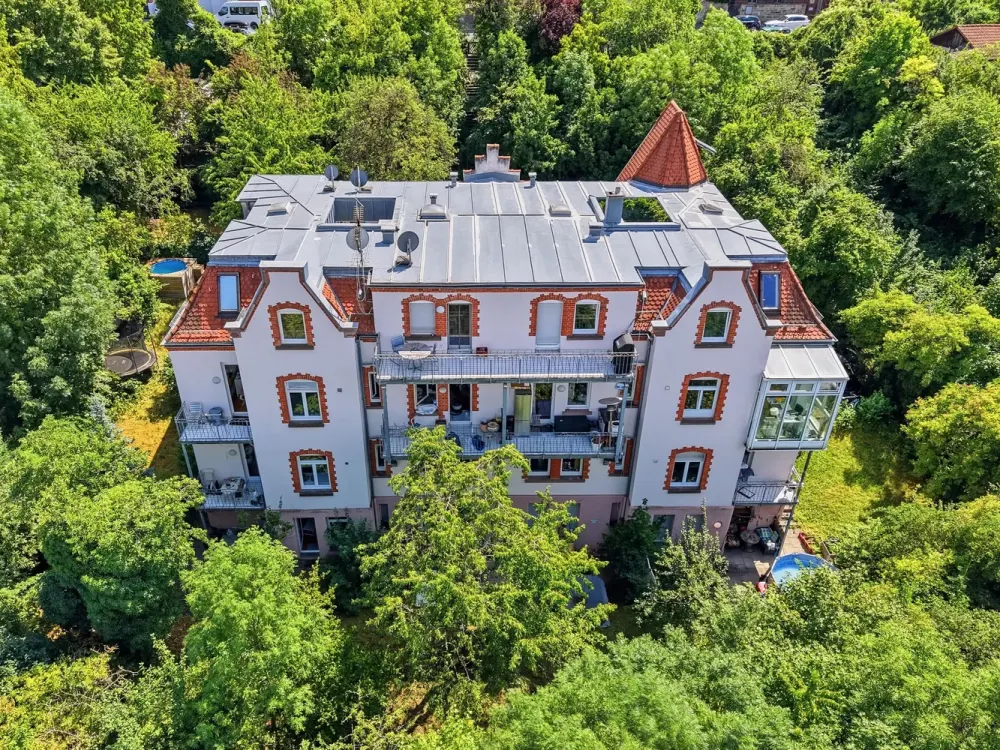 Stgt.Ost in exkl. Jugendstilvilla 2- Zimmerwohnung