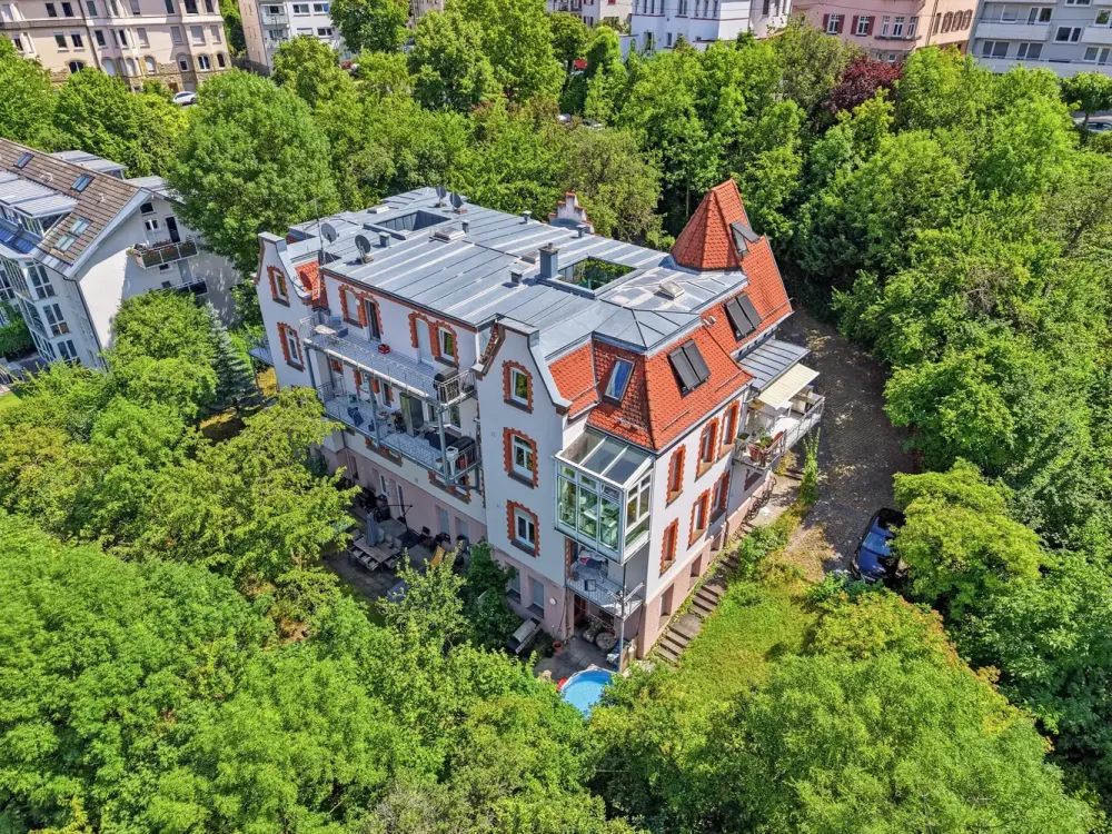 Stgt.Ost in exkl. Jugendstilvilla 2- Zimmerwohnung