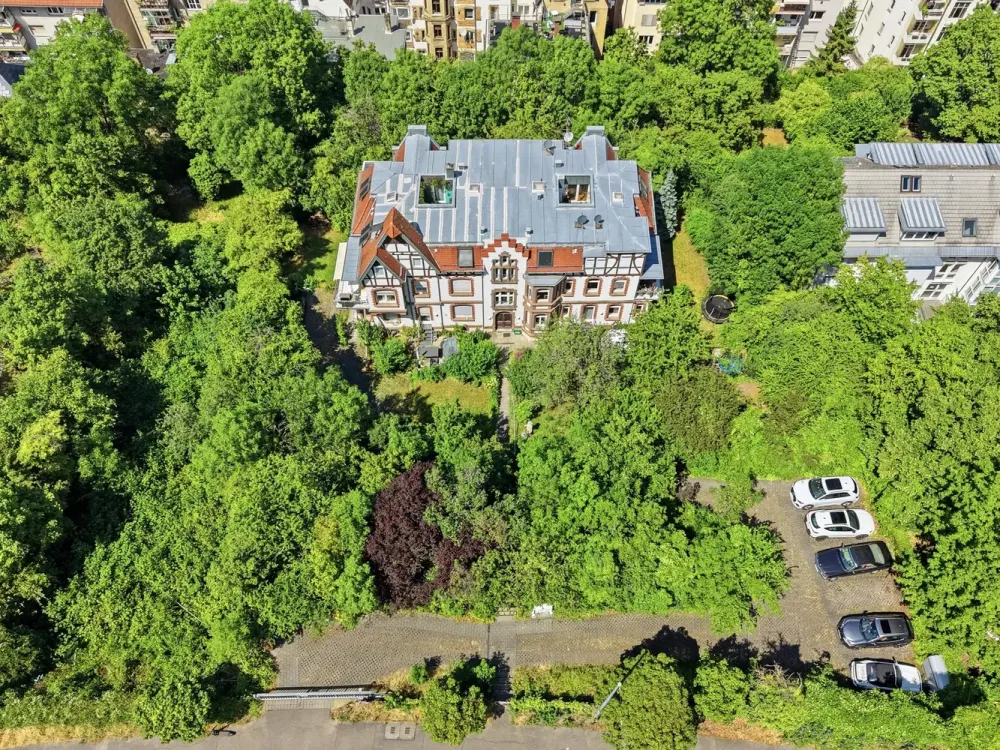 Stgt.Ost in exkl. Jugendstilvilla 2- Zimmerwohnung