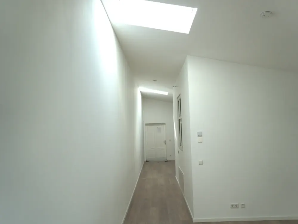 Wohnen mit Charakter: Großzügige Dachgeschosswohnung in Velten
