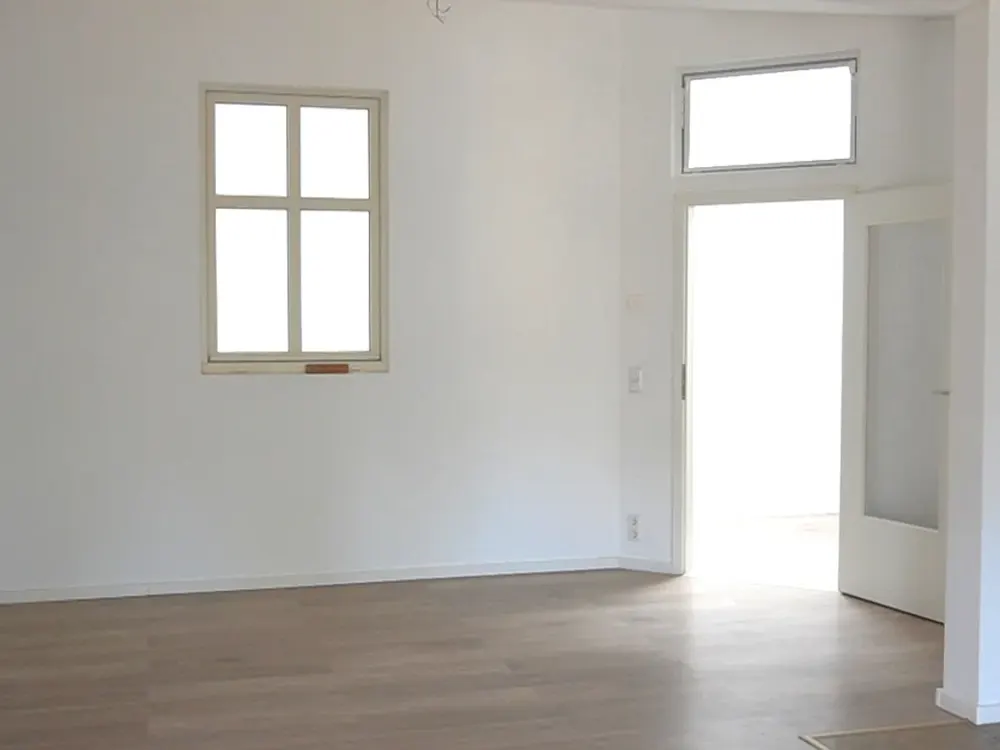Wohnen mit Charakter: Großzügige Dachgeschosswohnung in Velten