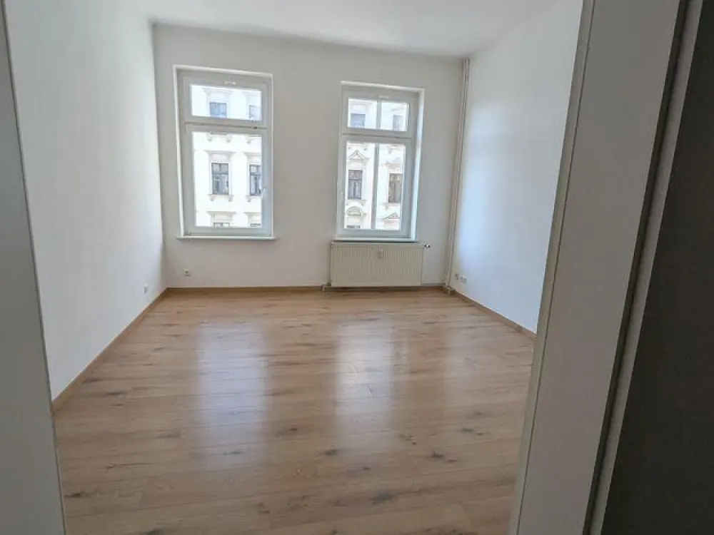 +++GROßE 3-R. WHG. +TAGESLICHTBAD m. WANNE+++GROßZÜGIGE RÄUME + BALKON+++
