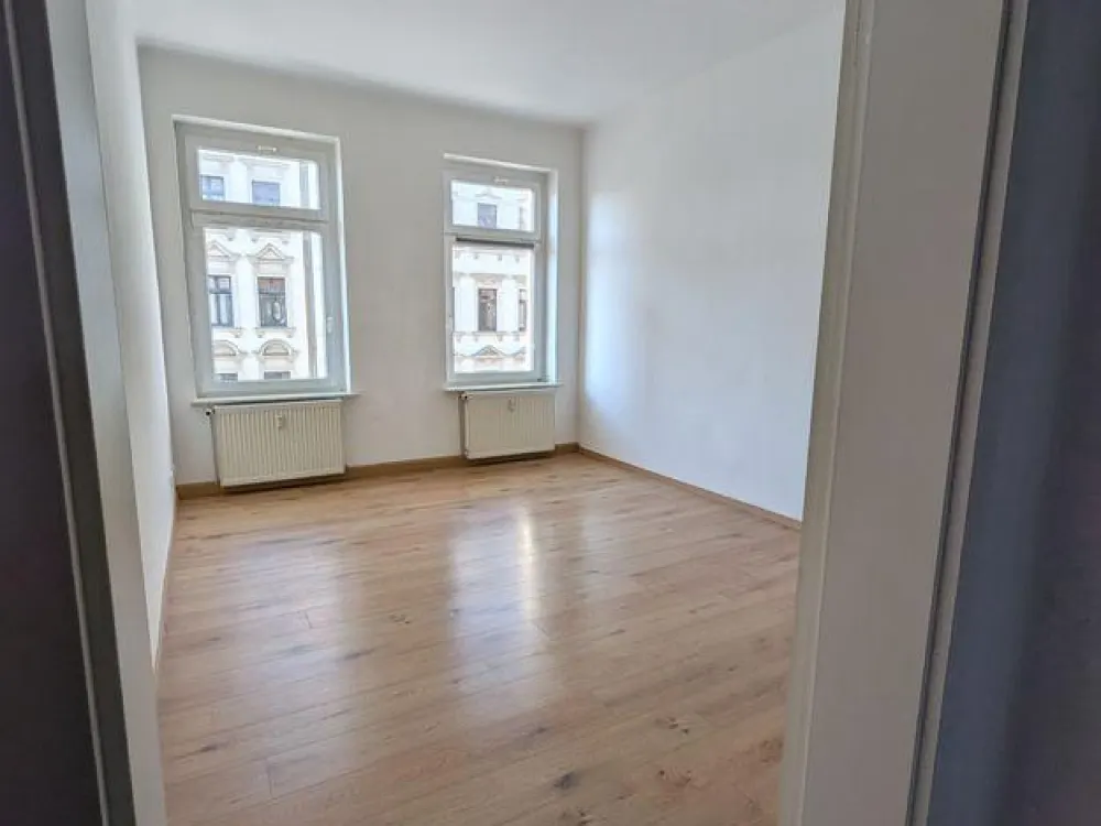 +++GROßE 3-R. WHG. +TAGESLICHTBAD m. WANNE+++GROßZÜGIGE RÄUME + BALKON+++