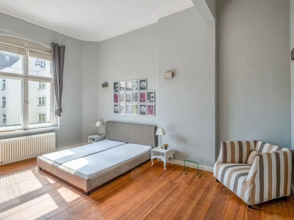 Repräsentative Altbauwohnung in pulsierendem Umfeld