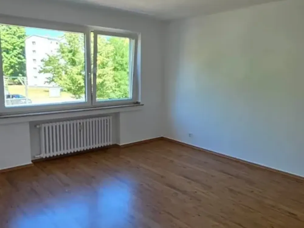 Renovierte 3-Zimmer-Wohnung mit Parkplatz!