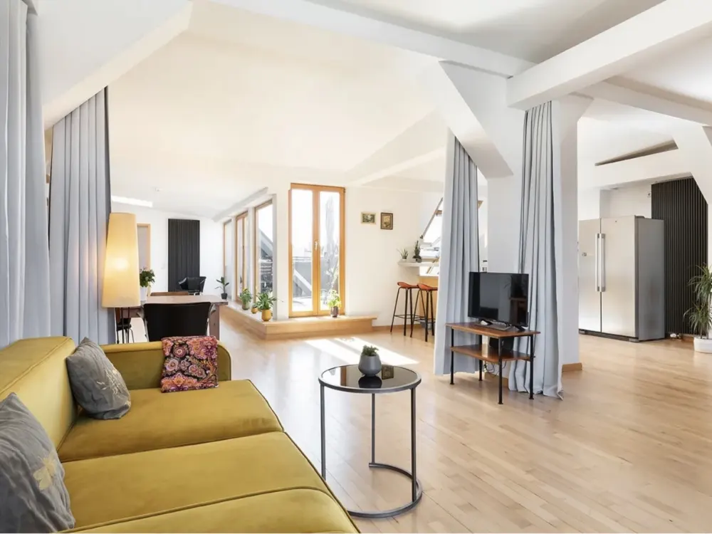 Penthouse mit 5 Zimmern: Großzügiges Wohnen in Prenzlauer Berg