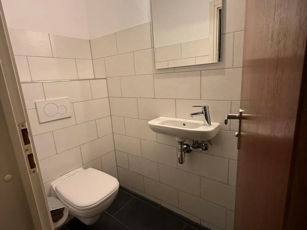 Großzügige 3,5 Zimmer Wohnung mit Aussicht und Balkon Neue Küche