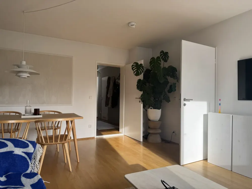 Nachmieter gesucht: 2-Zimmer-Wohnung mit Balkon in Schwabing