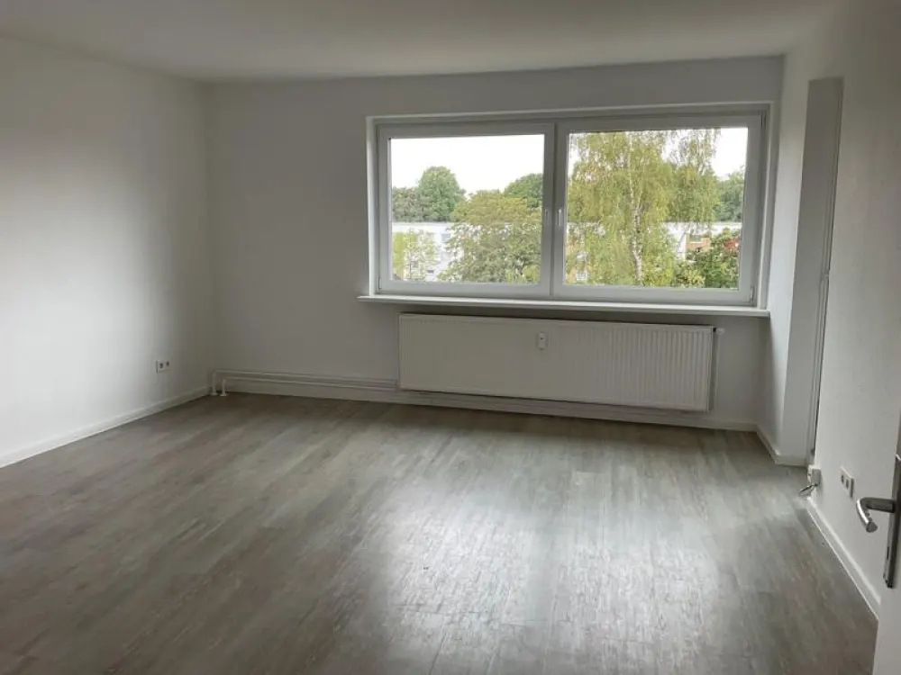 Moderne 3-Zimmer-Wohnung mit Balkon