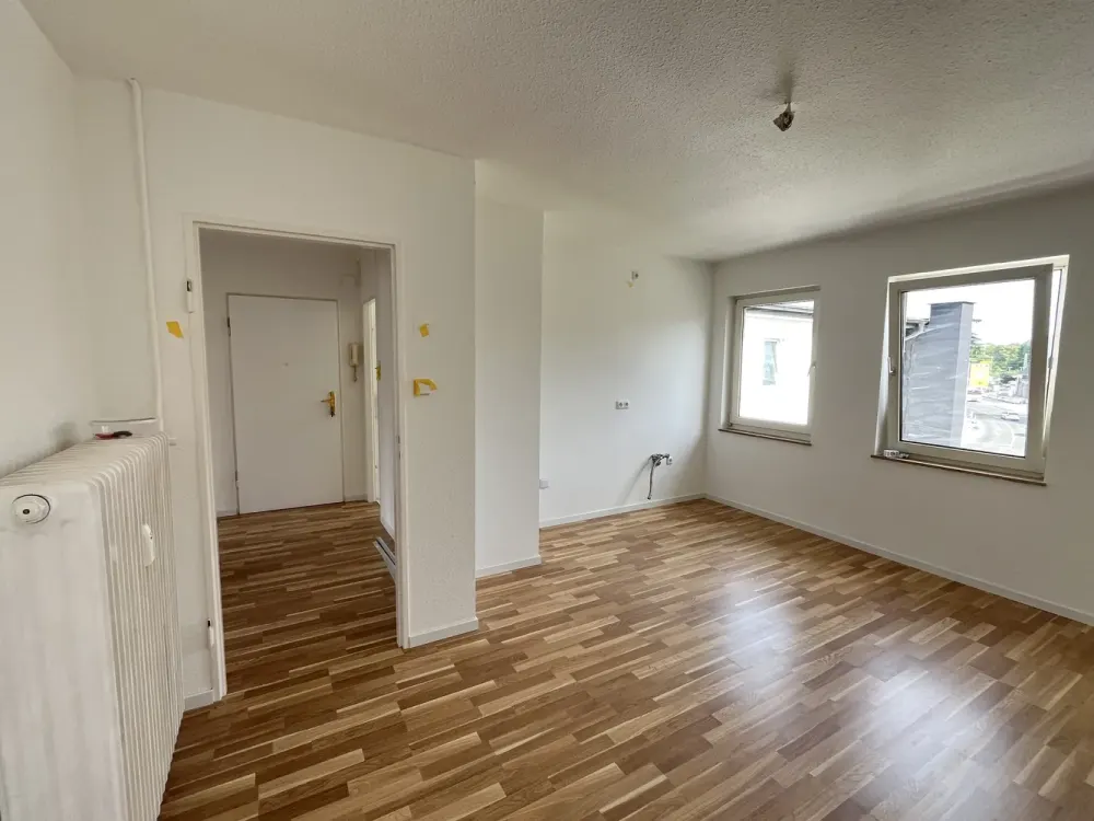 Frisch renovierte 3-Zimmer-Wohnung mit Wohnküche zentral im Stadtzentrum in Hofheim am Taunus