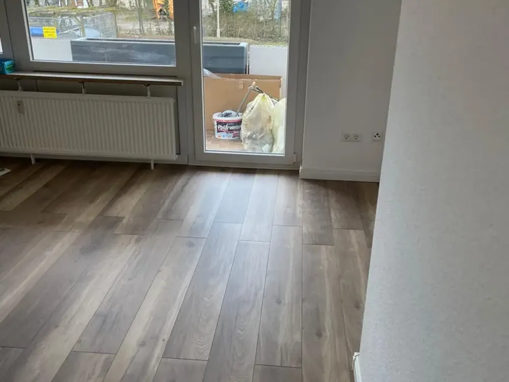 Schöne und helle 2,5 Zimmer Wohnung