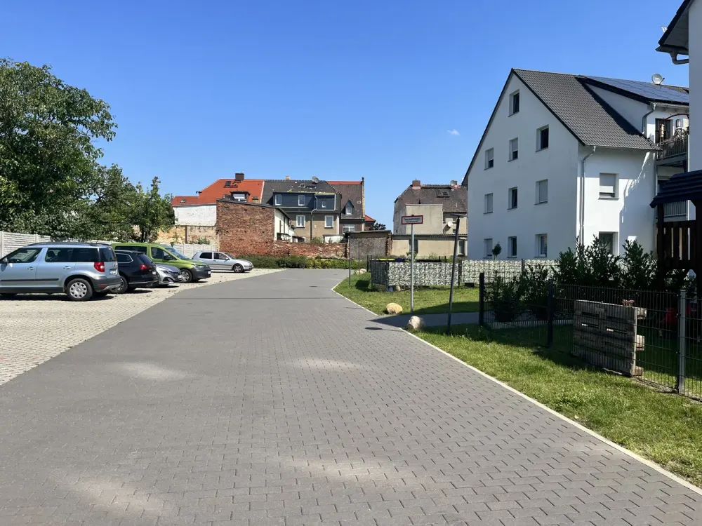 **Moderne 3-Zimmerwohnung** in gepflegter Wohanlage mit Balkon und Stellplatz