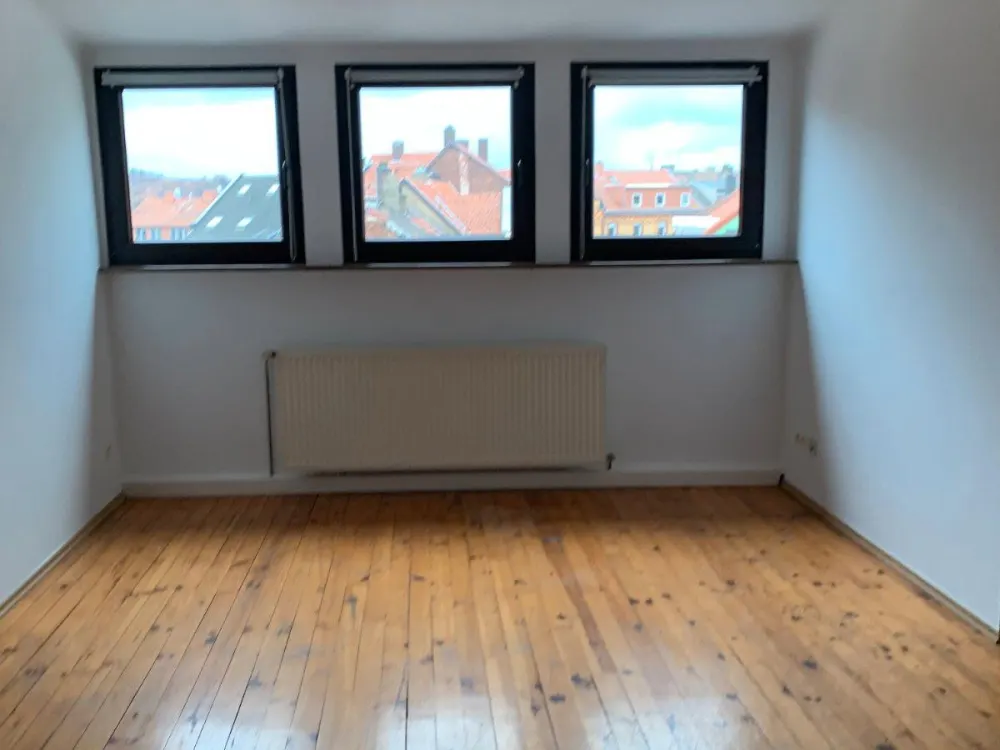 Gemütliche geräumige Dachgeschosswohnung