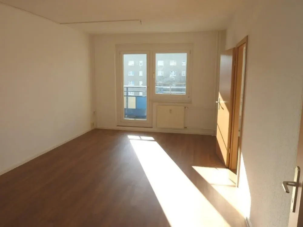 2-room apartment with balcony near the lake
