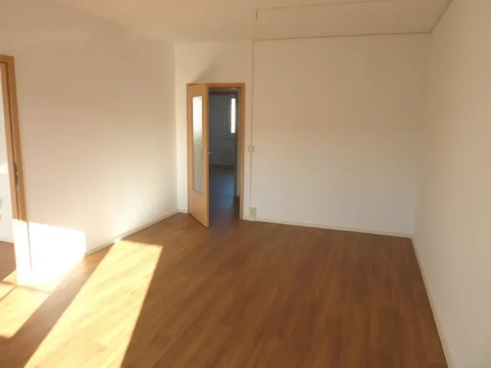 2-room apartment with balcony near the lake