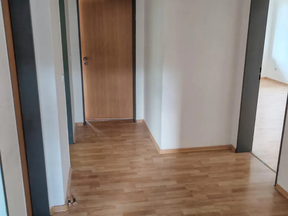 Charmante 3 Zimmer Wohnung mit Balkon in OHZ zu vermieten