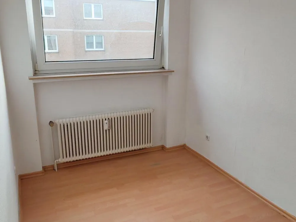 Charmante 3 Zimmer Wohnung mit Balkon in OHZ zu vermieten