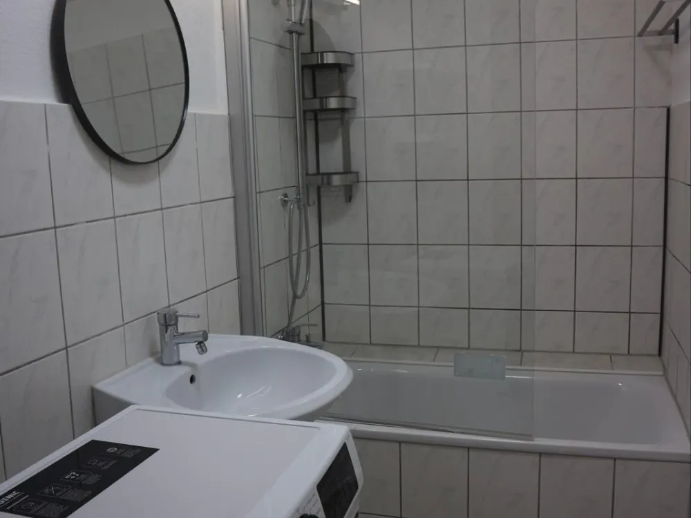 Helles, voll möbliertes 19 m² Zimmer in gepflegter WG