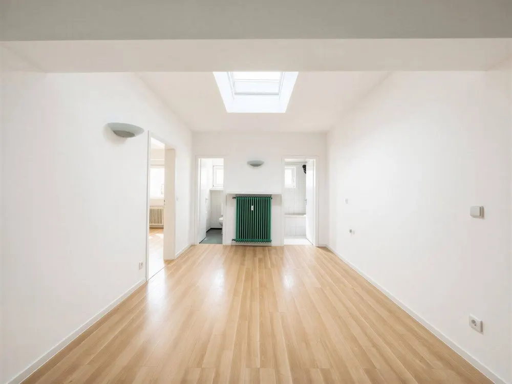 Großes, helles Zimmer in WG in S-Mühlhausen