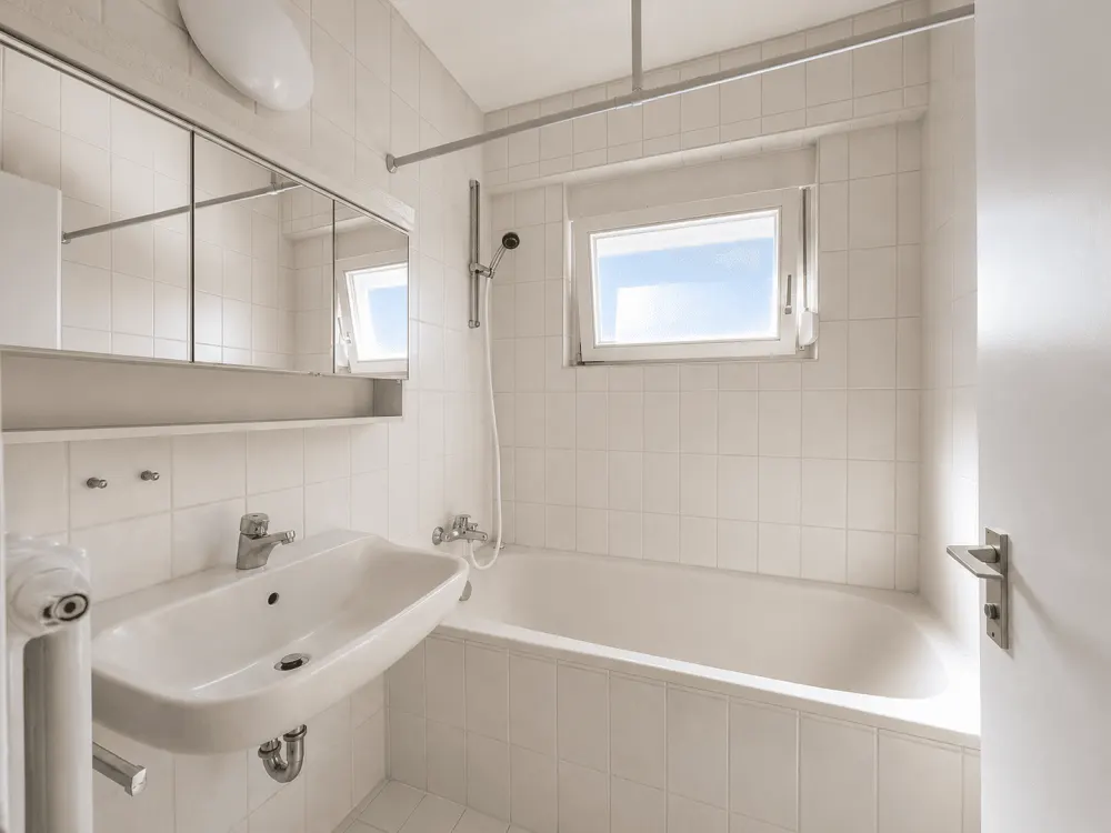 Großes, helles Zimmer in WG in S-Mühlhausen