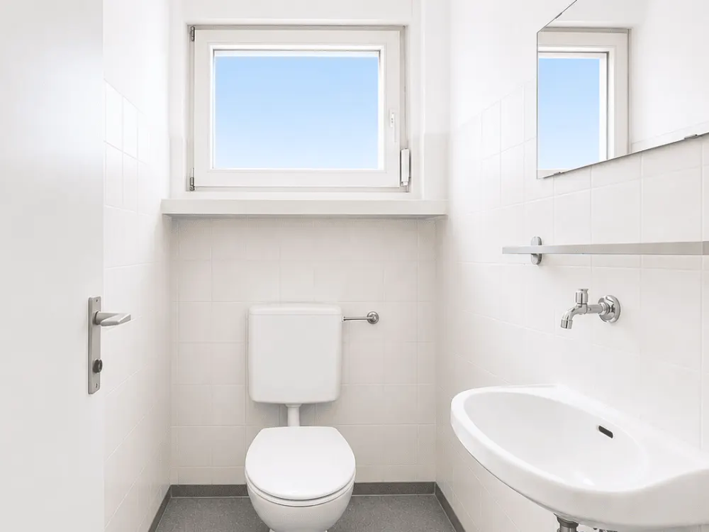 Großes, helles Zimmer in WG in S-Mühlhausen