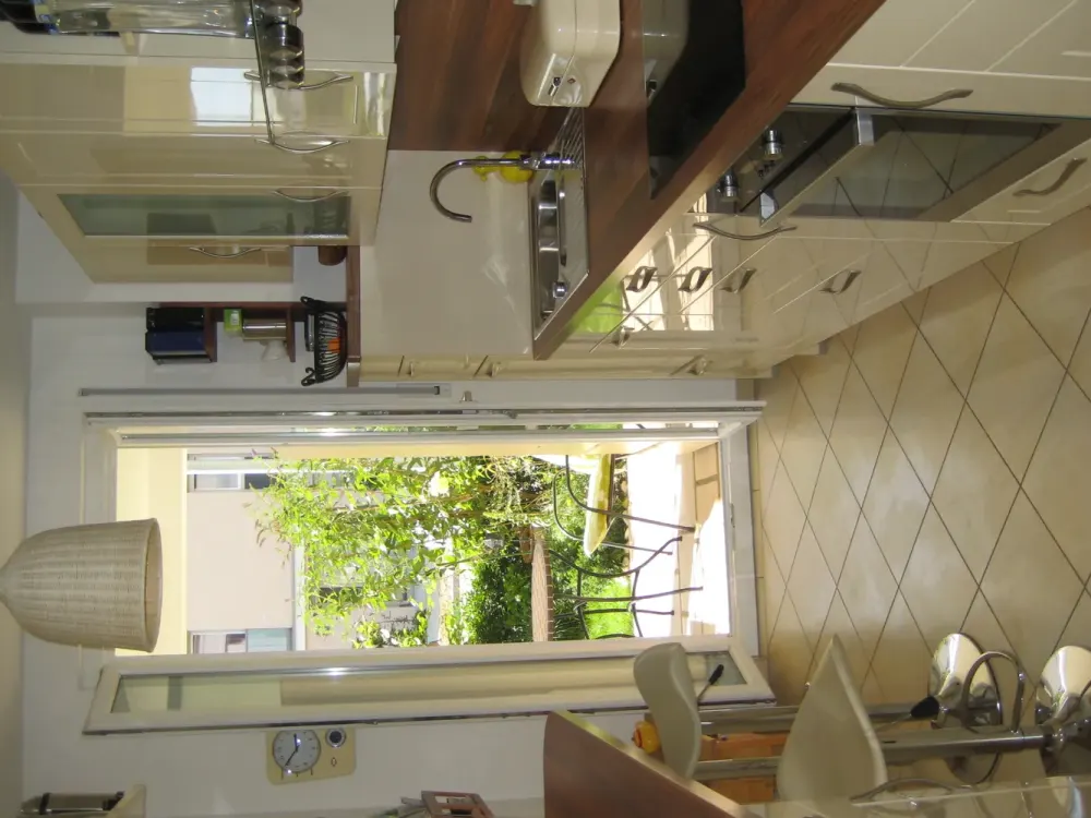 Wohnen mit Charakter: Elegante 3-Zimmer-Wohnung am Hirschgarten