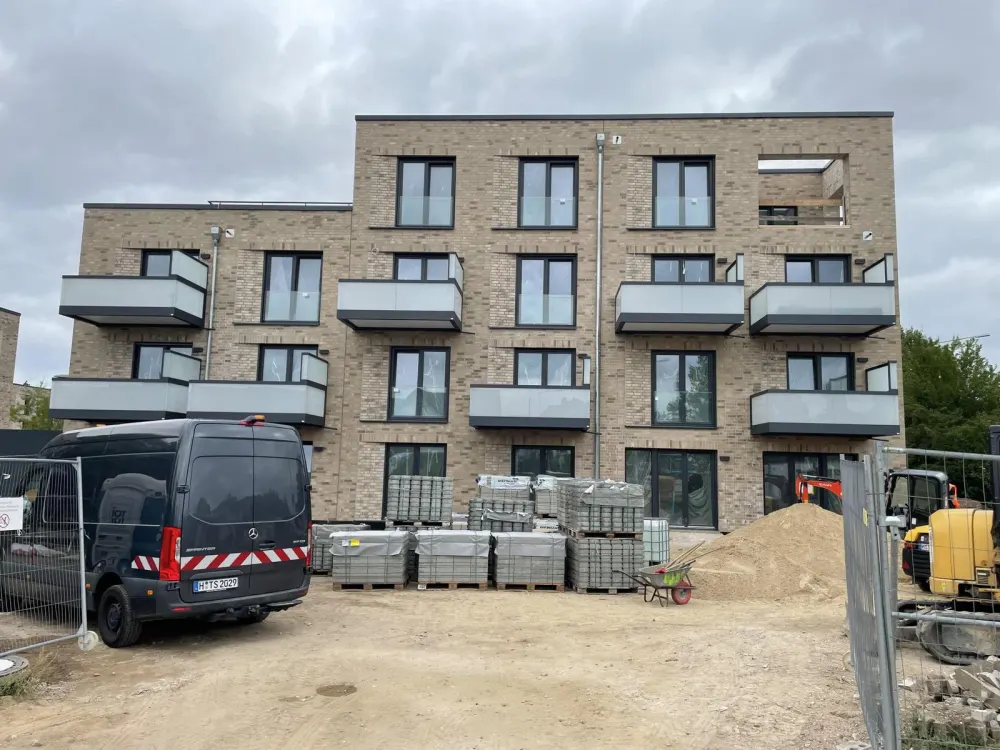 Erstbezug: Moderne 2-Zimmer-Wohnung im 2. OG mit Balkon, Einbauküche & Fußbodenheizung auf 66,5 m² - Jetzt schnell sein!