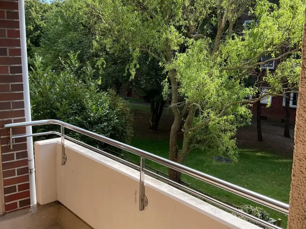 Ab sofort: 3-Zimmer-Wohnung mit Loggia und Wannenbad!