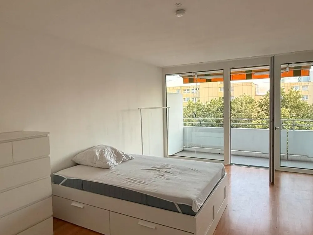 Teilmöblierte Wohnung befristet bis 30.09